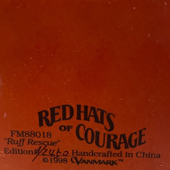 Vanmark 1998 Limited Edition Statue Red Hats Of Courage Firefighter RUFF RESCUE - Picture 9 of 9